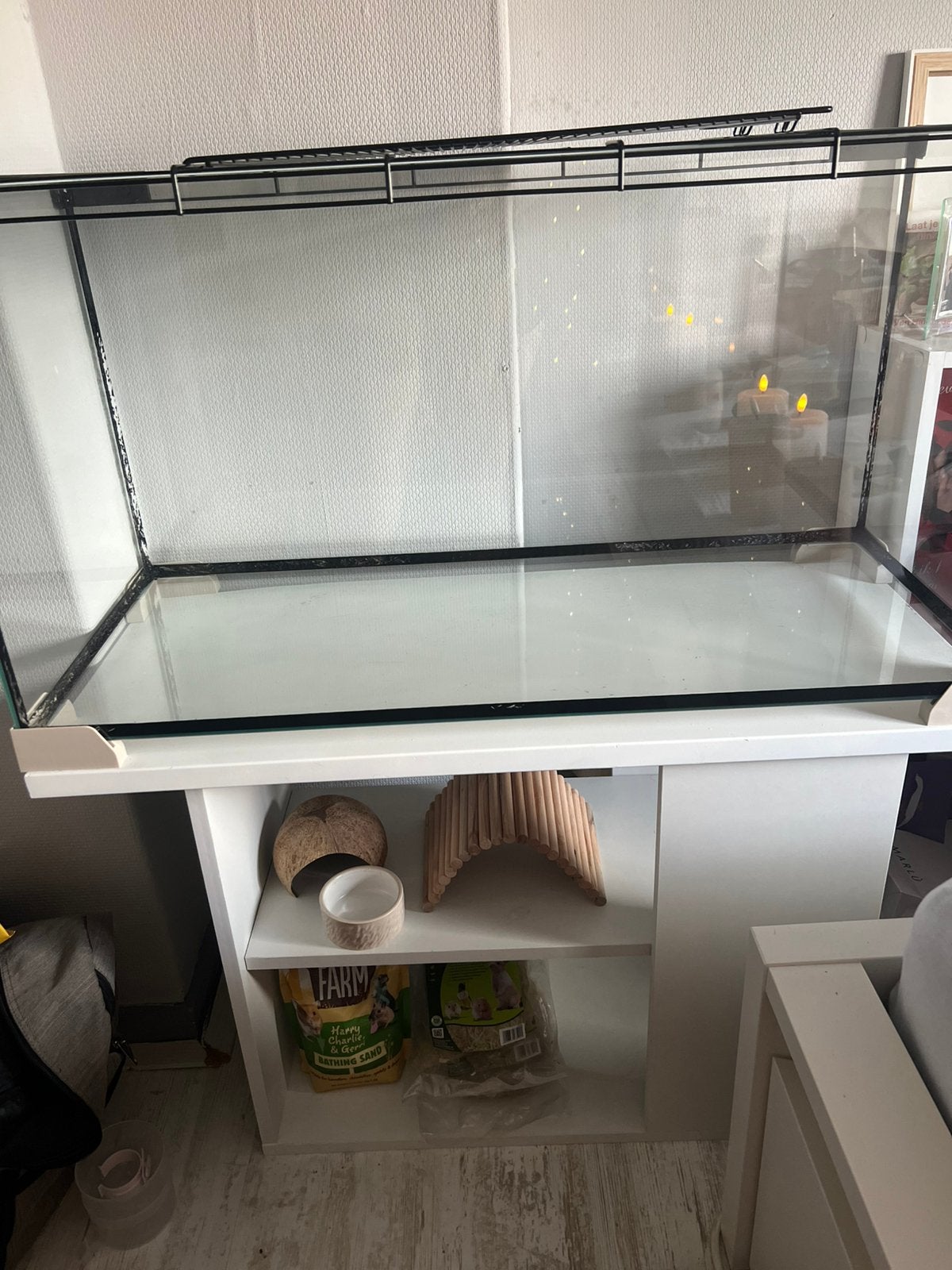 glazen hamsterhok met kast en benodigheden, Gebruikt, Hamster, Hok, 75 tot 110 cm