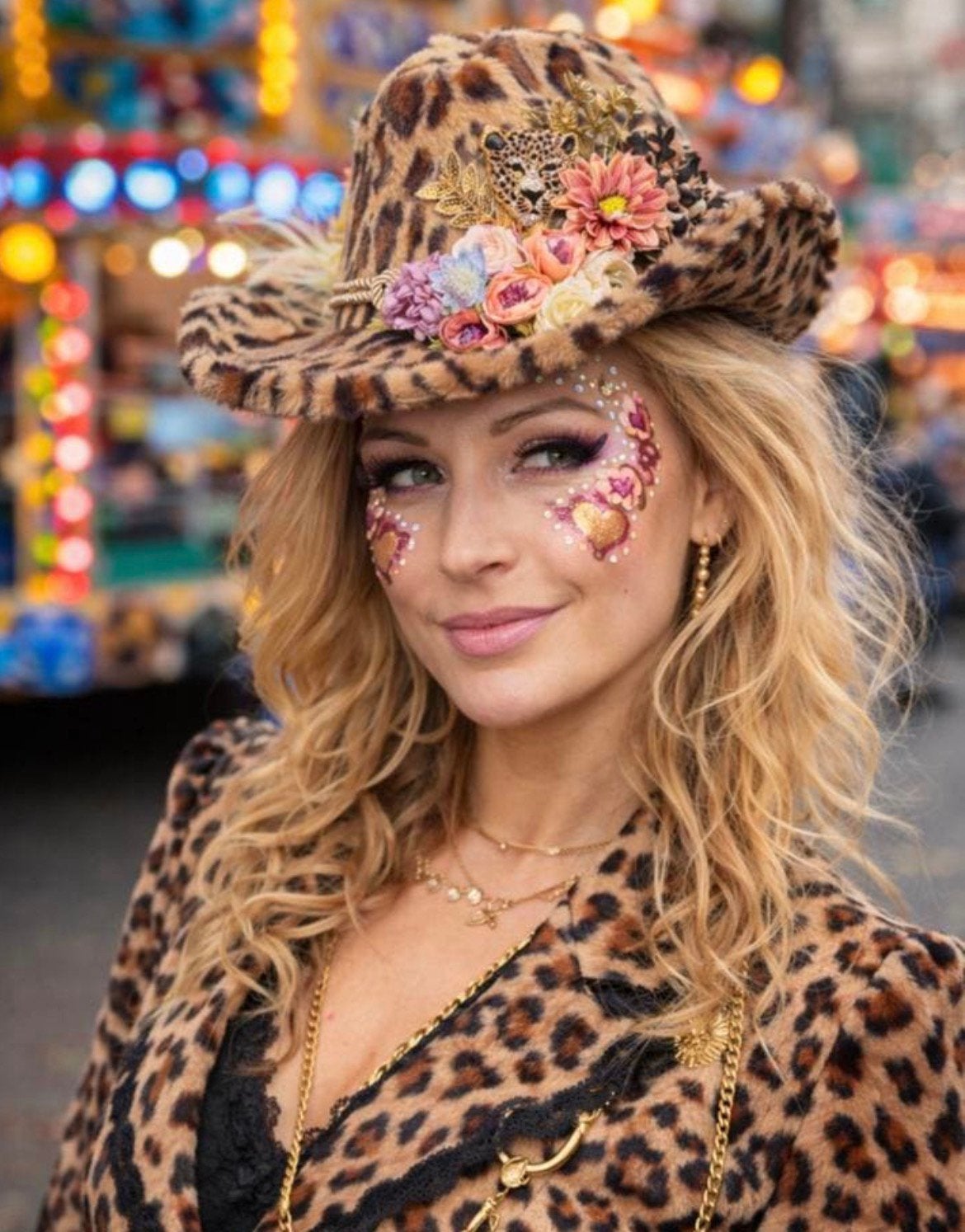 Panterbonthoed met bloemen en strass Bloemfetti, Ophalen of Verzenden, Nieuw, Carnaval