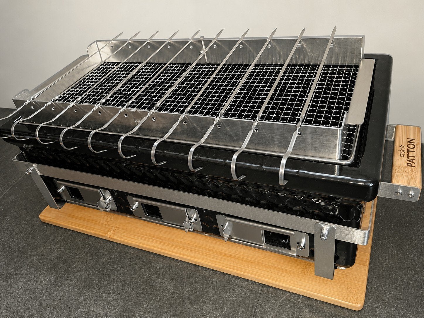 Nieuwe Patton Kamado keramische tafel bbq op kolen 8 pers, Ophalen, Nieuw, Patton, Met accessoires