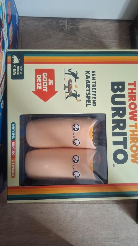 Throw Throw Burrito, Vijf spelers of meer, Ophalen of Verzenden, Nieuw, Exploding Kittens