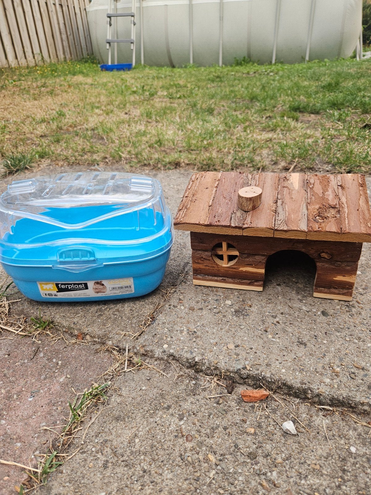 mooie vervoersbox en houten hamster huisje in perfecte staat, Ophalen of Verzenden, Zo goed als nieuw, Transportkoffer of -box