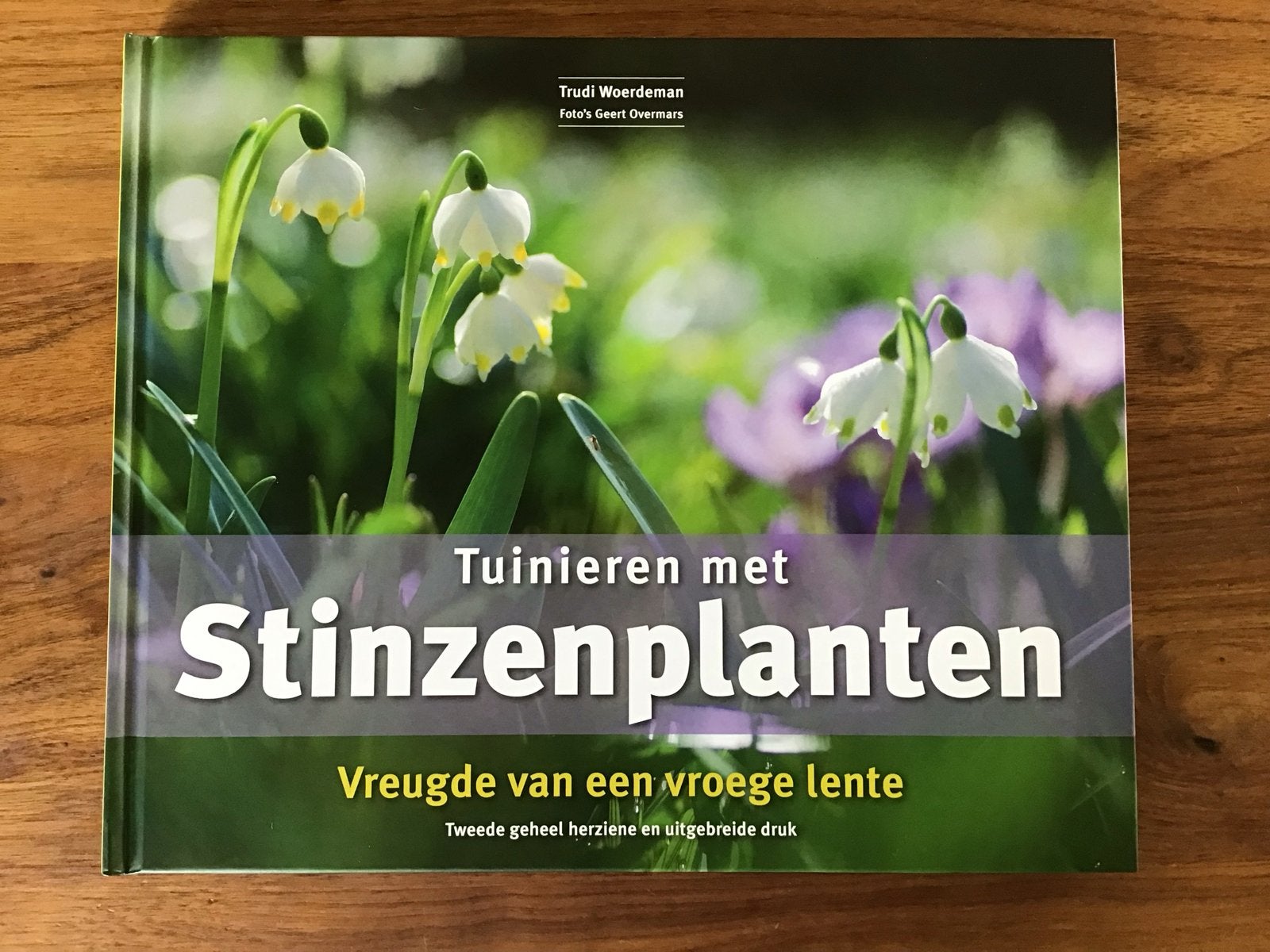 Tuinieren met Stinzenplanten - Vreugde van een vroege lente, Boeken, Ophalen of Verzenden, Zo goed als nieuw, Tuinieren en Tuinplanten