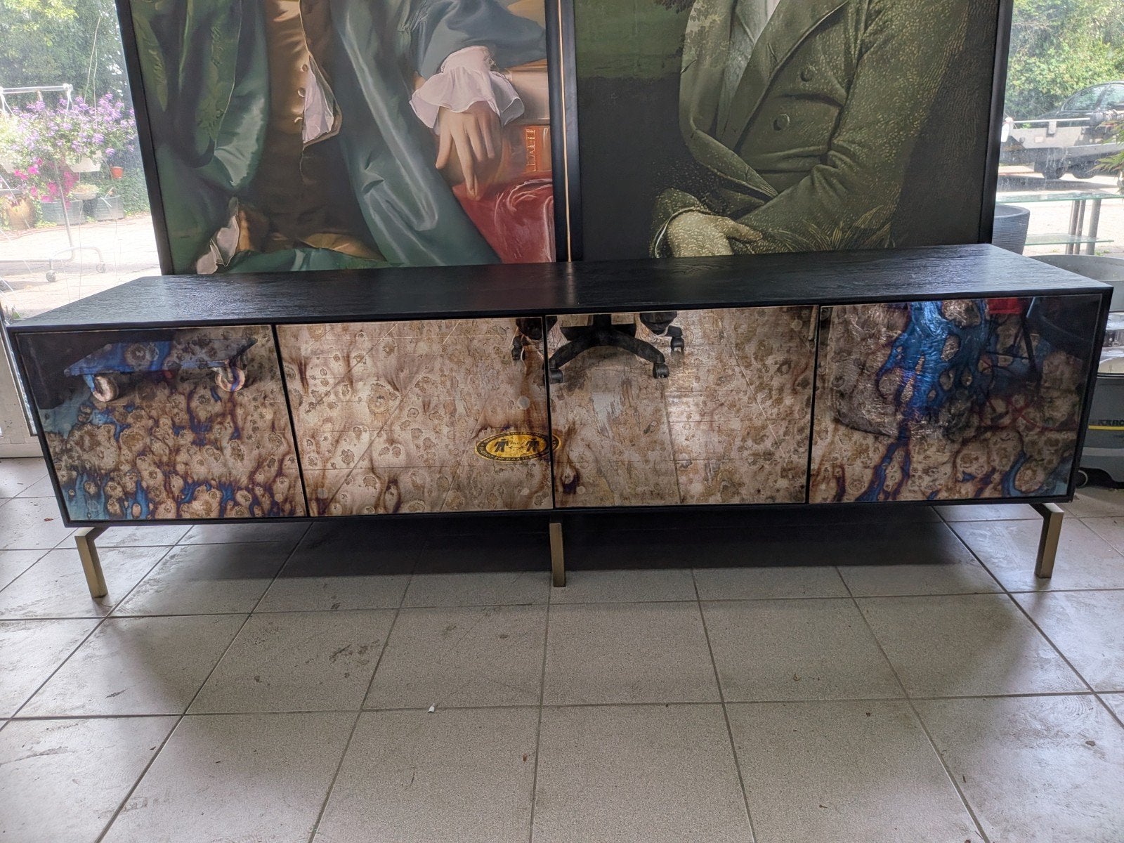 Uniek dressoir met artistieke print en gouden poten, Met deur(en), Onbekend@voorbeeld.com, 150 tot 200 cm, Onbekend