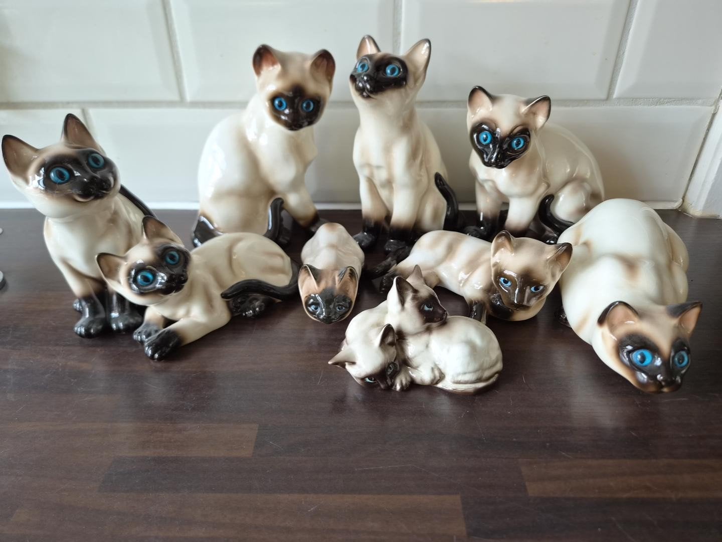 Complete verzameling 8 vintage Siamese kattenbeeldjes – VAGA, Verzamelen, Beelden en Beeldjes, Ophalen of Verzenden, Zo goed als nieuw