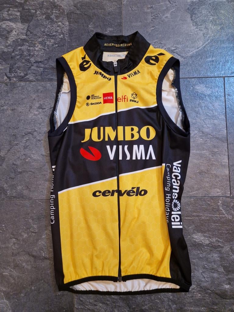 Wielershirt Jumbo Visma, Verzenden