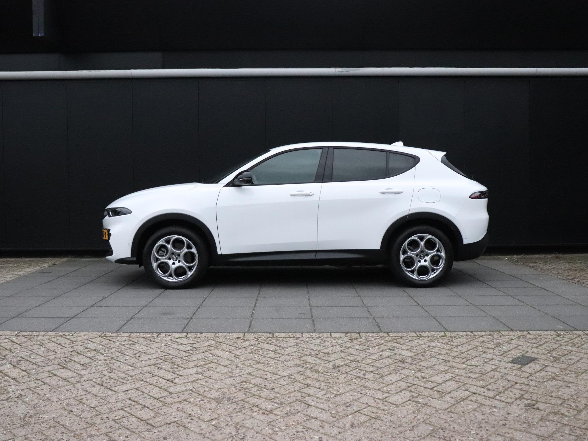 Alfa Romeo Tonale 1.5T Hybrid Sprint | NIEUW! | AUT. | 360°, Auto's, Dealer onderhouden, Euro 6, 4 cilinders, 700 kg
