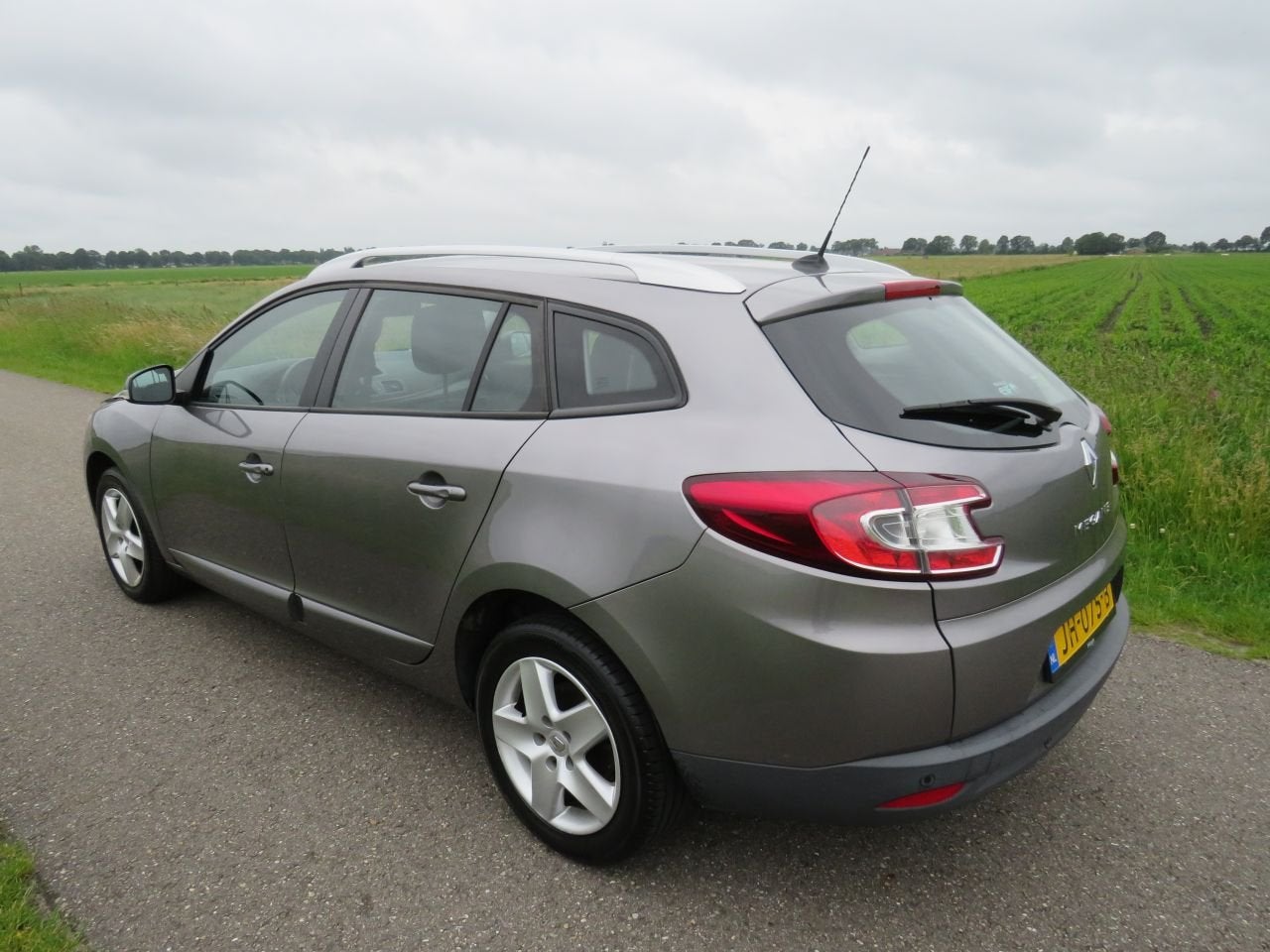 Renault Mégane 1.2 TCe Collection 116pk 190.000km nap, Auto diversen, Schadeauto's, Renault Deutschland AG, Renault, Stationwagon