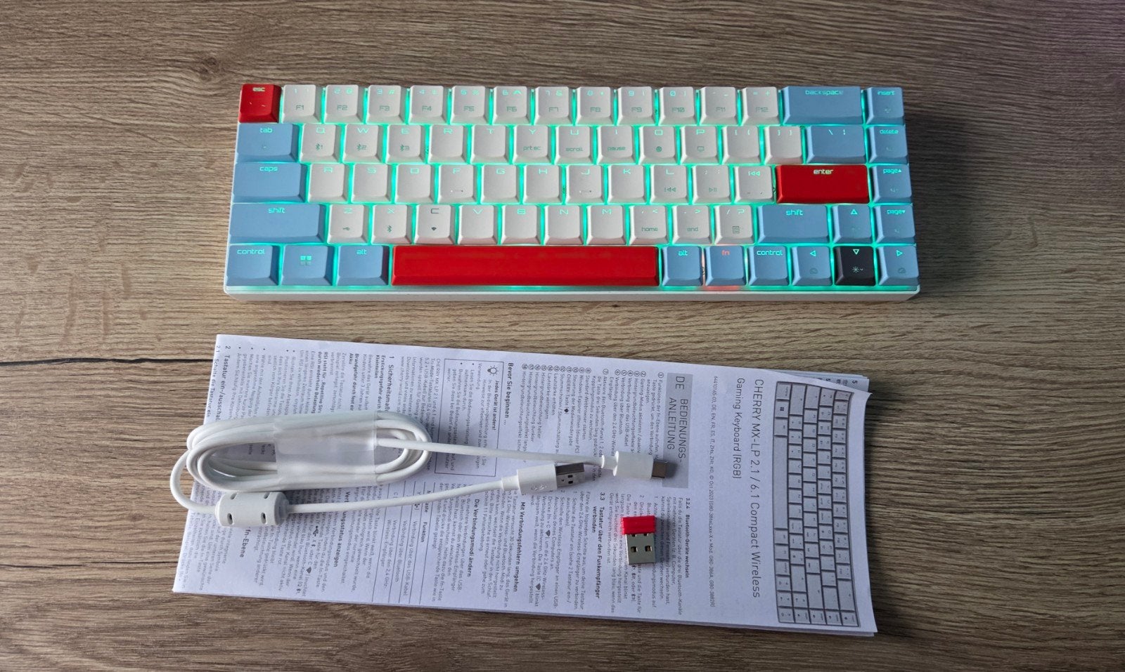 Cherry MX-LP 2.1 Compact Wireless Gaming Toetsenbord, Computers en Software, Toetsenborden, Ophalen of Verzenden, Zo goed als nieuw