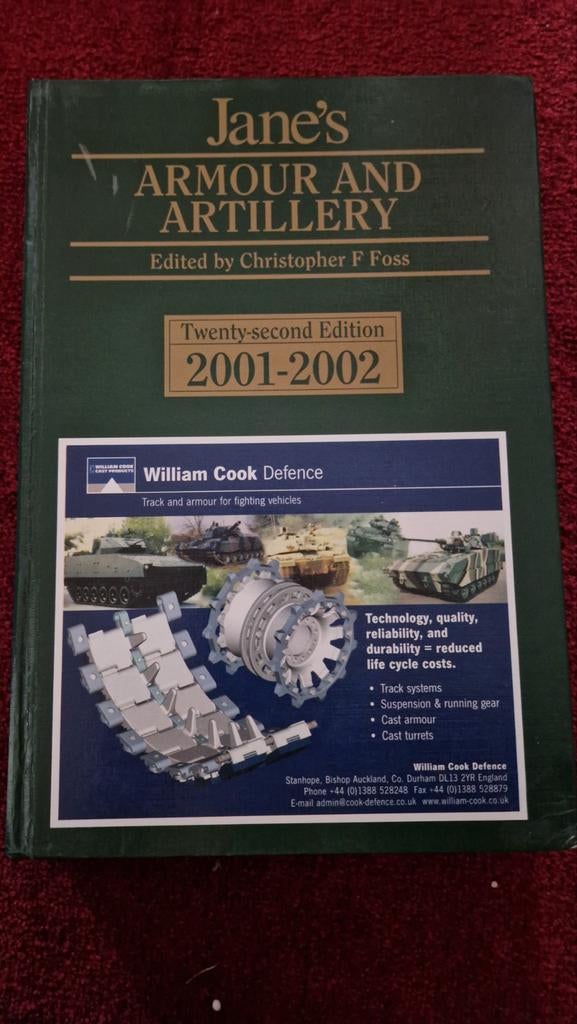 Jane's Armour & Artillery 2001-2002, Niet van toepassing, Diverse auteurs, Ophalen of Verzenden, Zo goed als nieuw