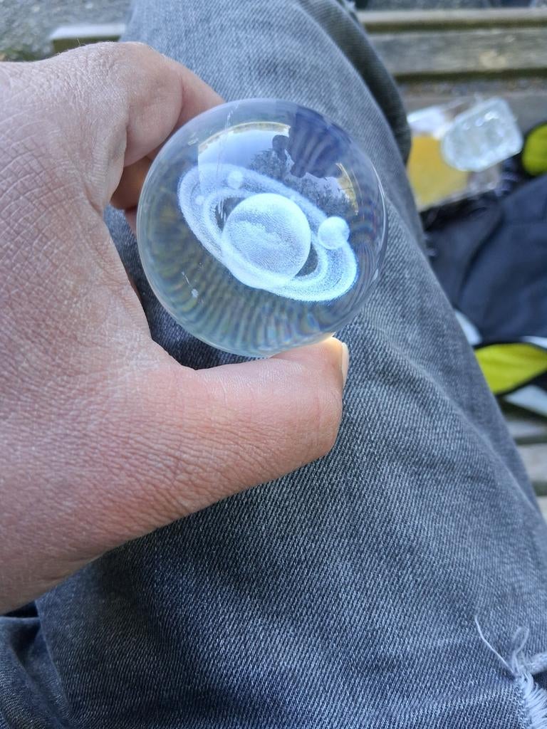 Glazen bol met Saturnus en planeten, Antiek en Kunst, Antiek | Glas en Kristal, Ophalen of Verzenden