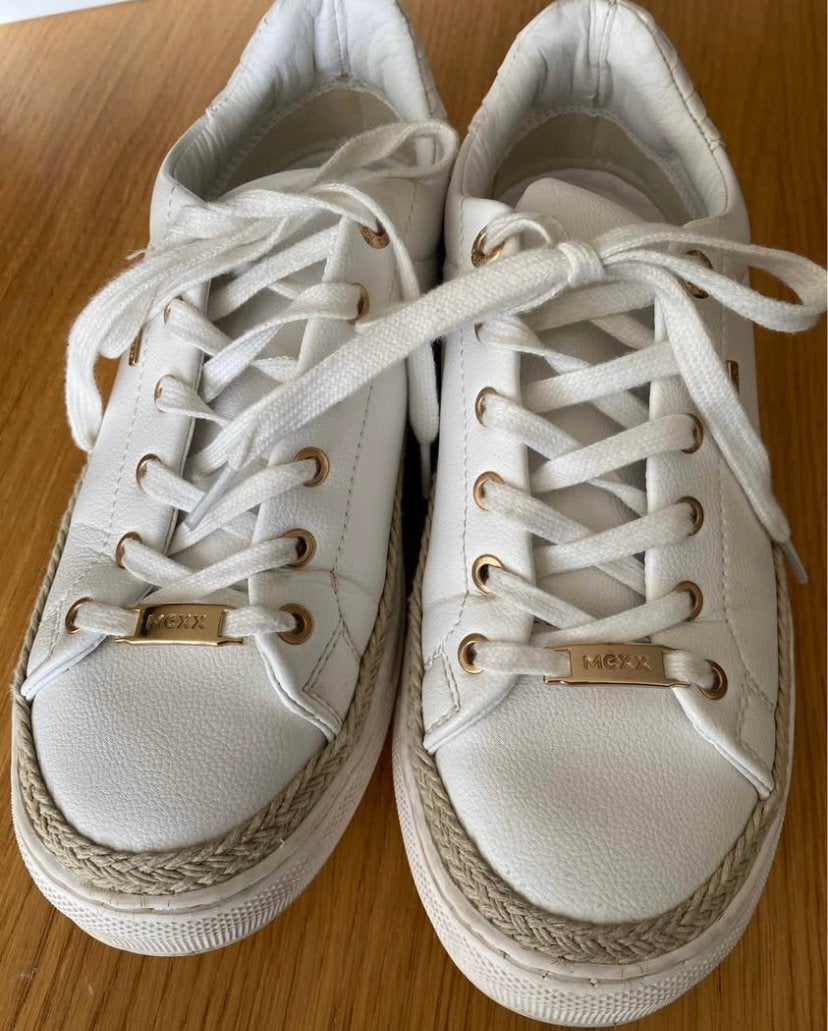 Mexx dames schoendm, Wit, Ophalen of Verzenden, Sneakers of Gympen, Zo goed als nieuw