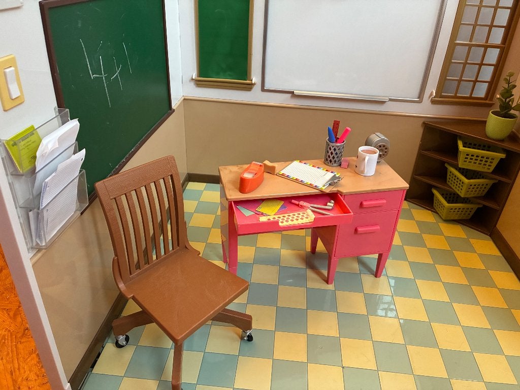Our Generation poppen schoolklas, Kinderen en Baby's, Ophalen, Zo goed als nieuw, Babypop