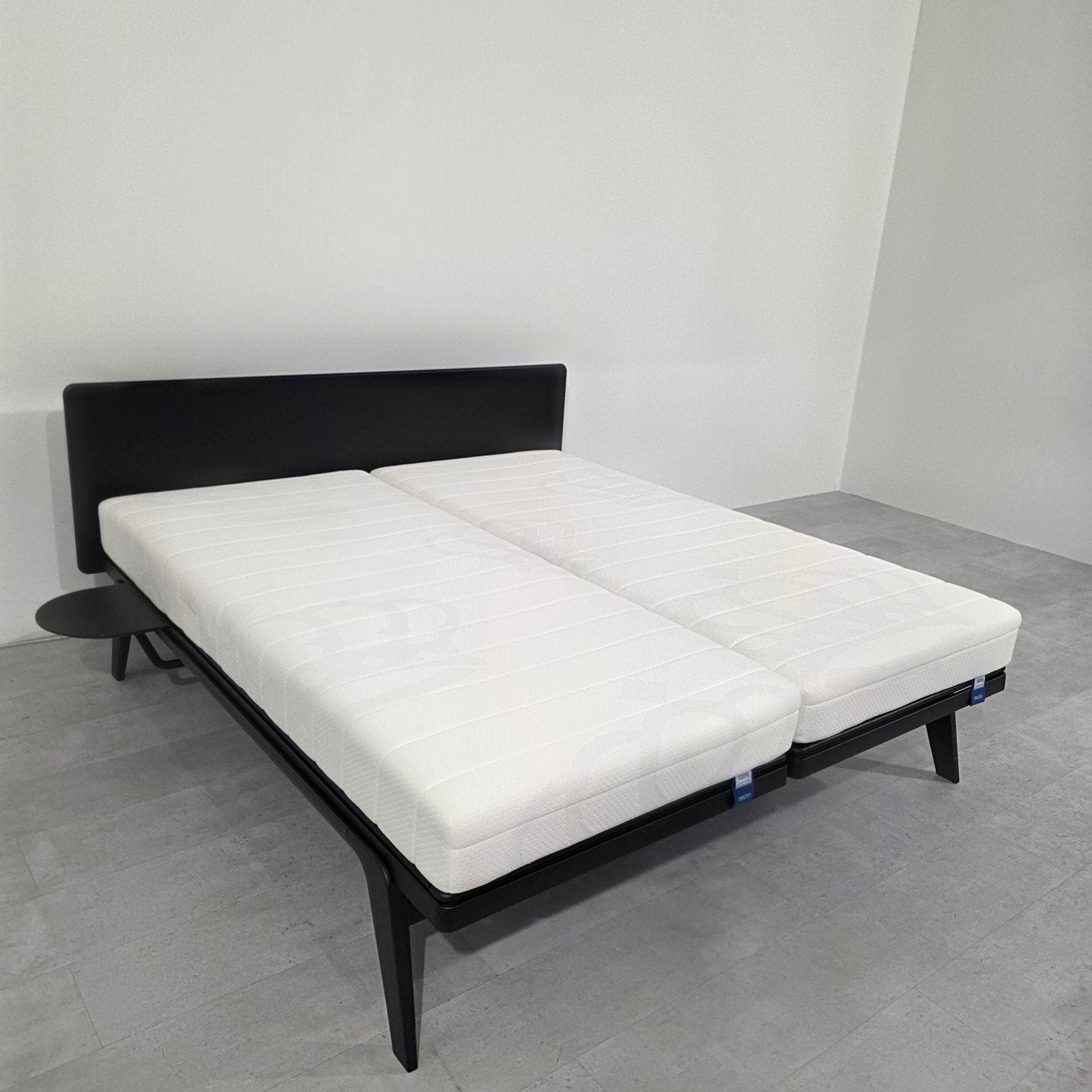 Auping Original Bed 180x200 + Tafeltje, Zwart, Tweepersoons, Ophalen of Verzenden, Zo goed als nieuw