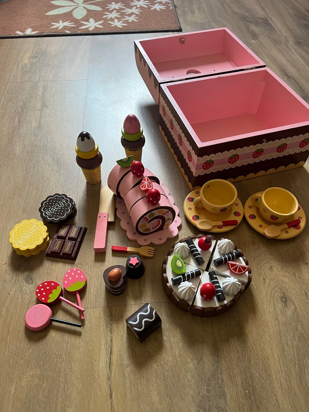 Houten theekrans speelset met taart, koekjes en ijsjes, Ophalen, Gebruikt, Overige typen
