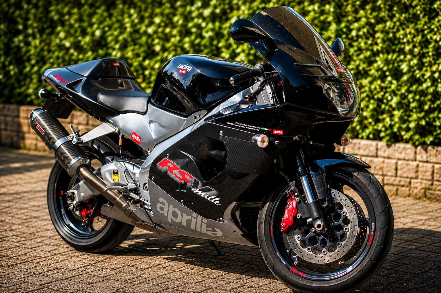 Aprilia RSV Mille 1000 (2000) - Karakter en emotie, Motoren, 2 cilinders, Motorrijbewijs A, Gebruikt, Super Sport