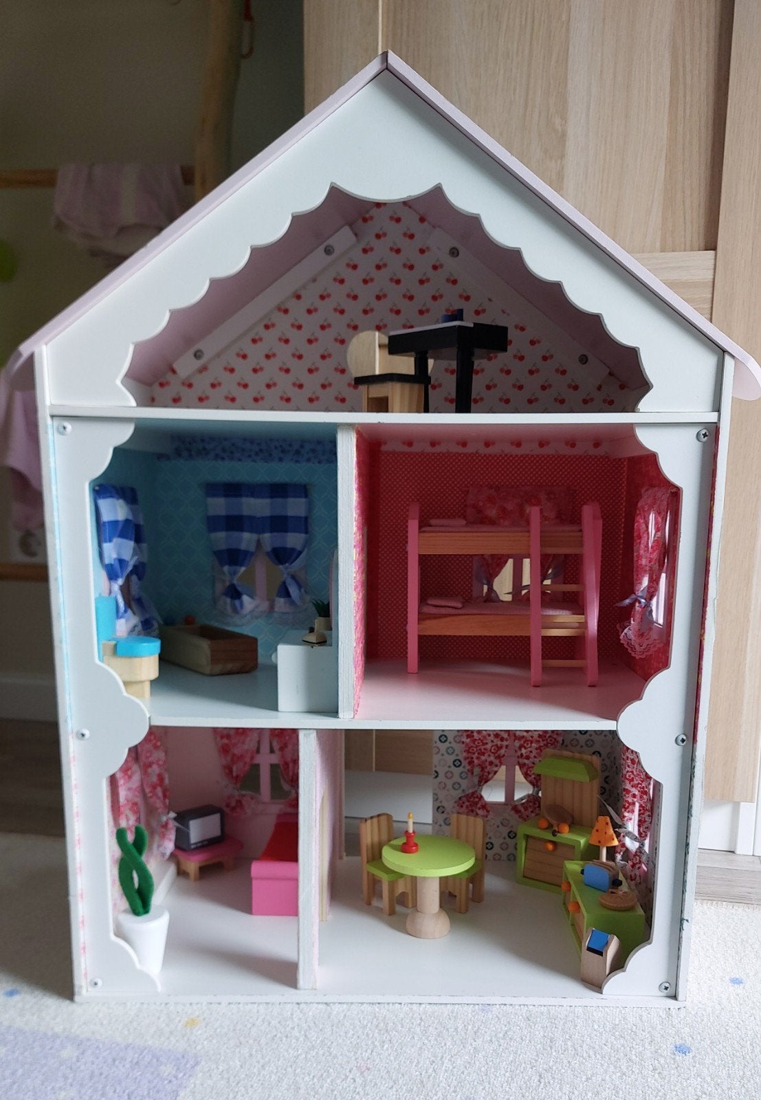 Kidkraft poppenhuis met Goki en Playtive poppen en meubels, Ophalen, Gebruikt, Overige typen