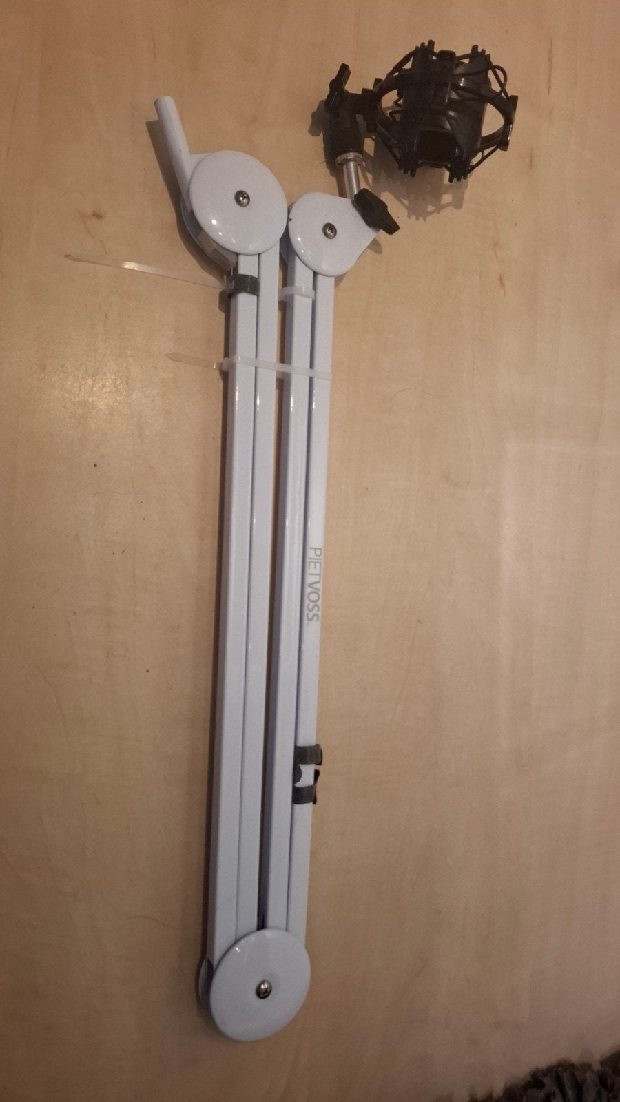 PIETVOSS Microfoon Arm met Tafelklem - Nieuw, Ophalen of Verzenden