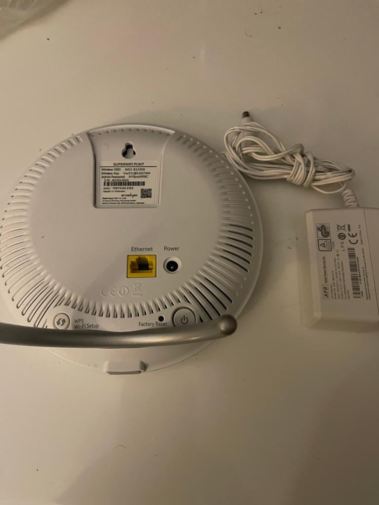 KPN SuperWifi Punt - Wifi Versterker, Ophalen of Verzenden, Zo goed als nieuw