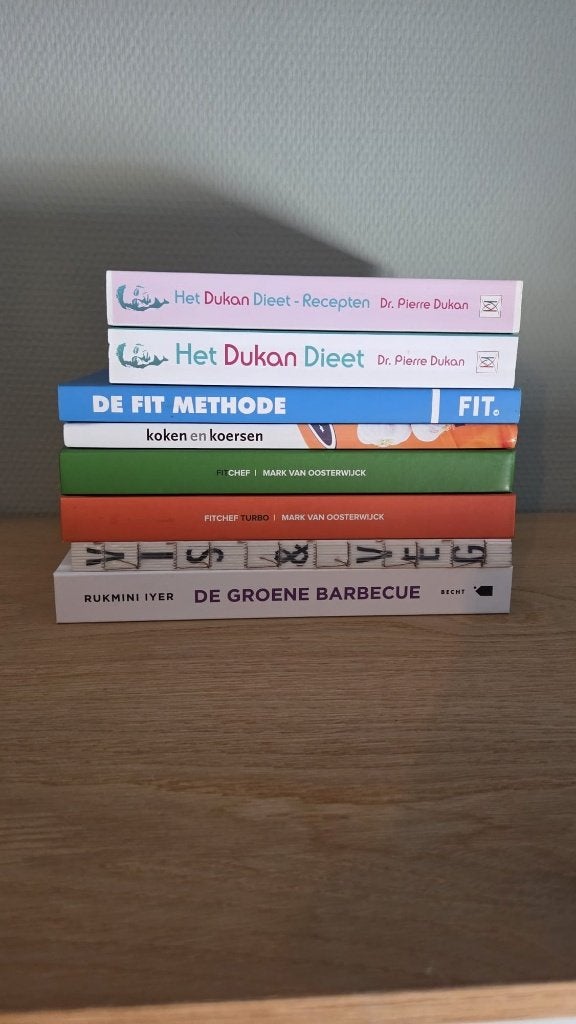 Boekenpakket dieet & sportvoeding kookboeken, Boeken, Ophalen, Zo goed als nieuw