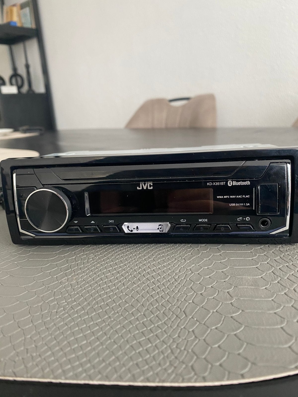 Auto radio Jvc KDX351 Bt Usb Bluetooth en Microfoon  40 euro, Ophalen of Verzenden, Zo goed als nieuw