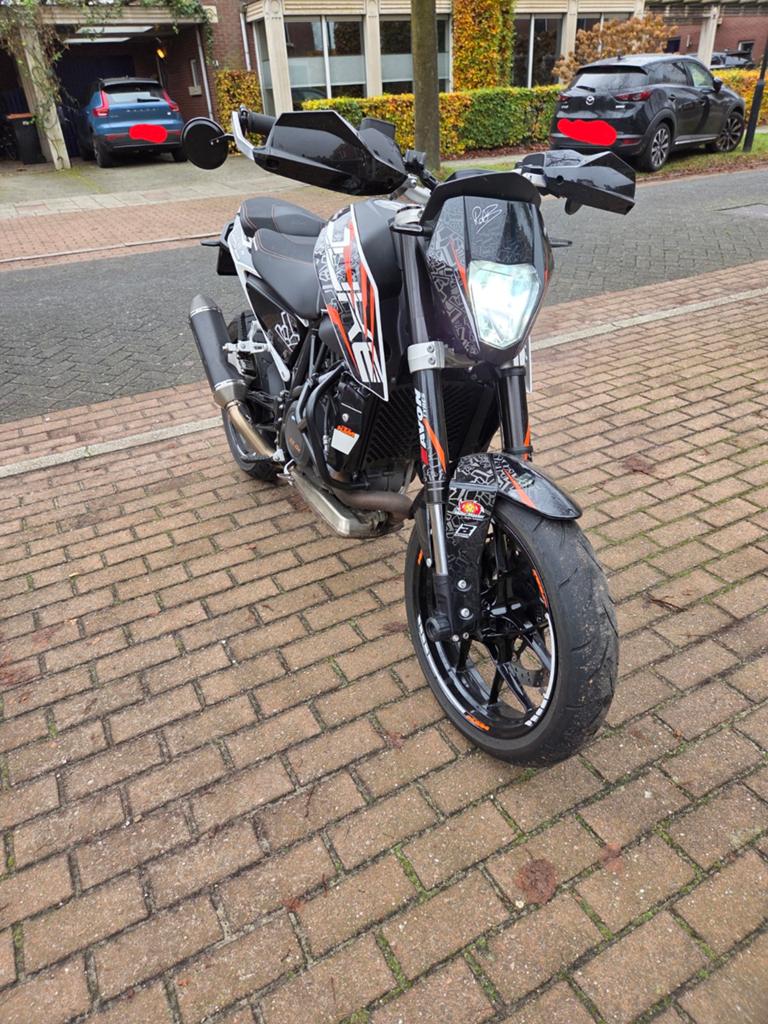 Ktm Duke 690 2017 met lage km stand., Ophalen of Verzenden