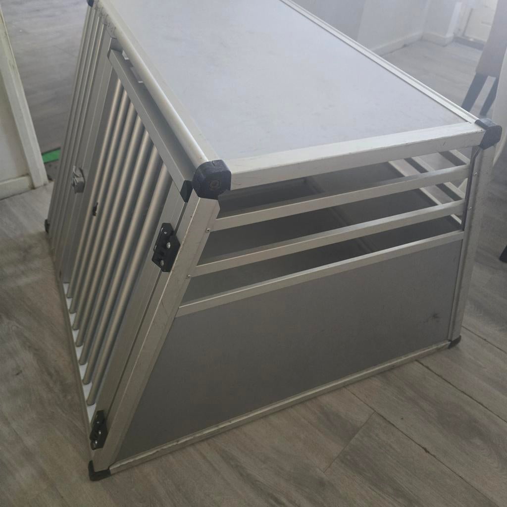 Honden bench groot, Dieren en Toebehoren, Hondenhokken, Ophalen of Verzenden, 75 tot 110 cm, 65 tot 100 cm