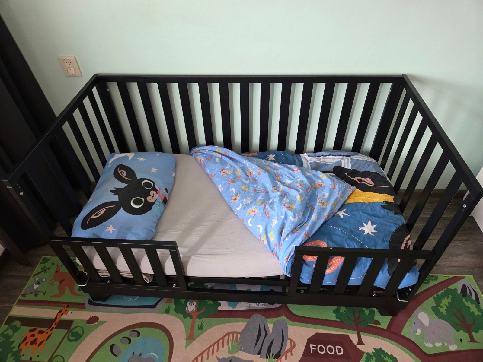 Doorgroei ledikant Lois Black Van Asten, Kinderen en Baby's, Lattenbodem, Gebruikt, 70 tot 85 cm, 140 tot 160 cm