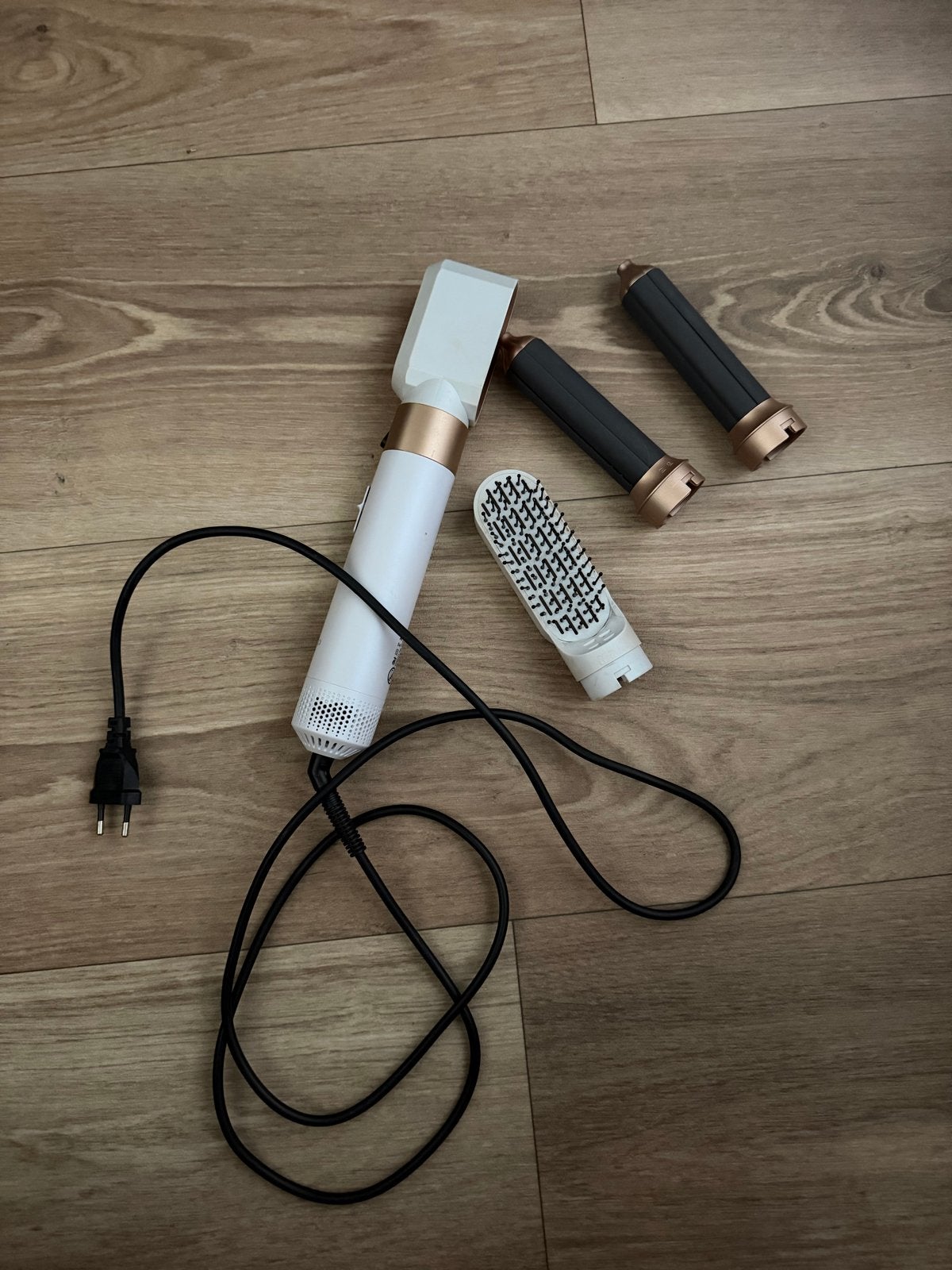 Xanaa Hot Air Styler 1000W met opzetstukken, Verzenden, Zo goed als nieuw, Haarverzorging