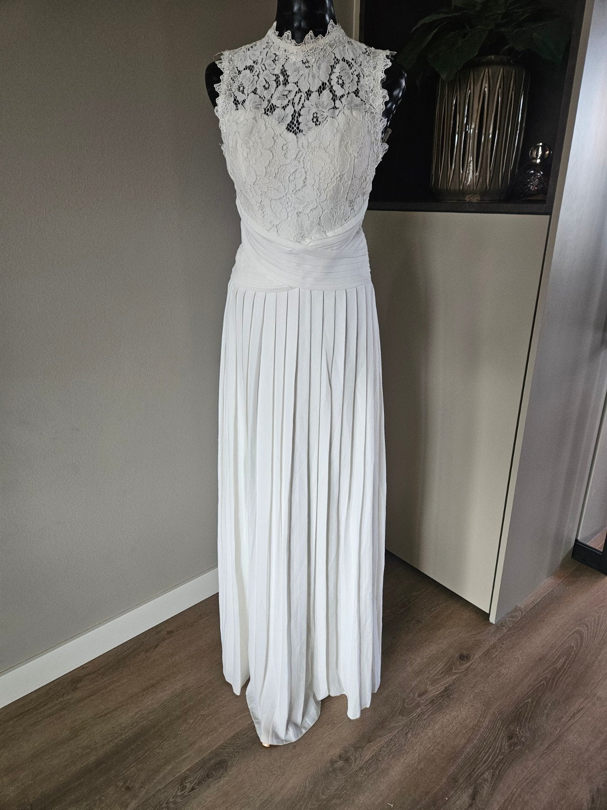 Nieuw prachtige sluier ivory mt 40 kant Soepelvallend, Ophalen of Verzenden, Nieuw, Zwart, Trouwjurk