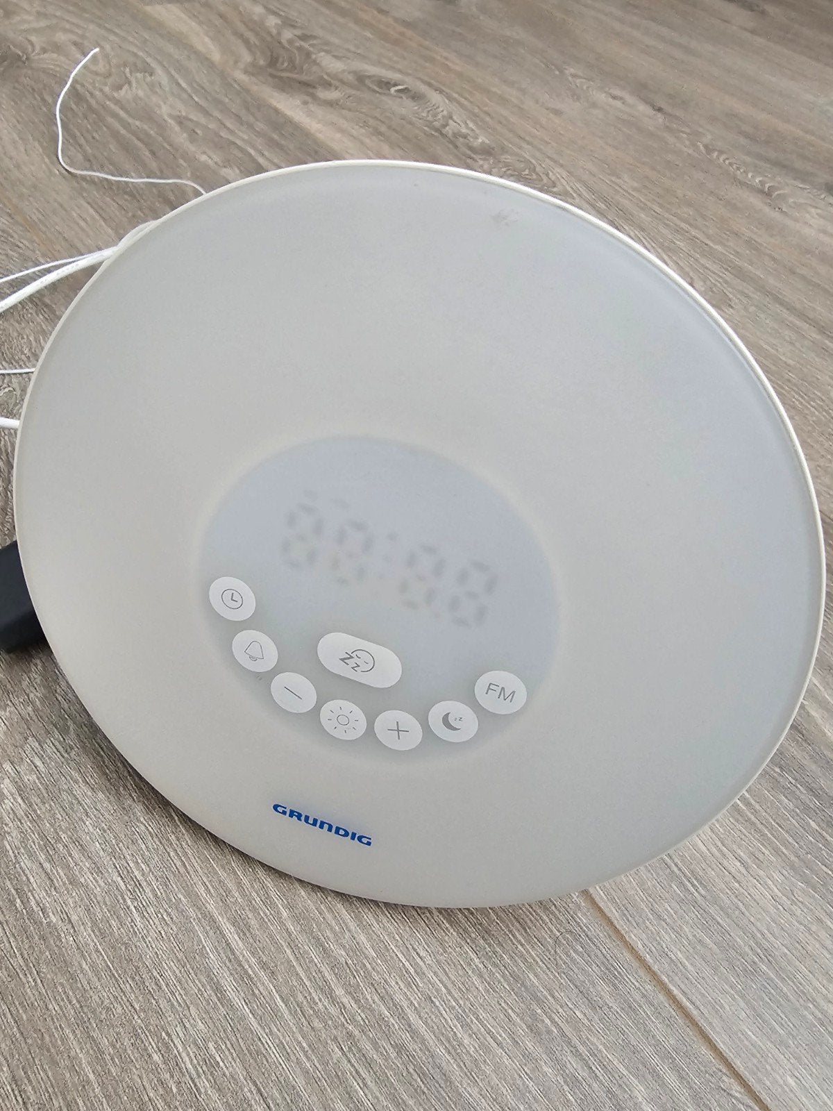 Grundig Wake-up Light Wekker met Licht en Geluid, Ophalen of Verzenden, Zo goed als nieuw, Digitaal