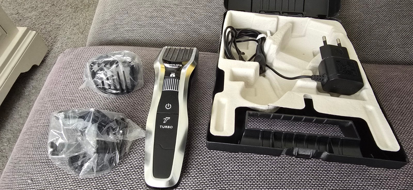 PHILIPS Tondeuse, draadloos, turbo met opzetstukken, Ophalen, Tondeuse