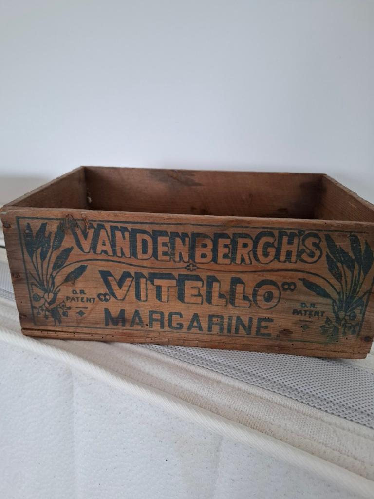 Houten kistje margarine, Ophalen