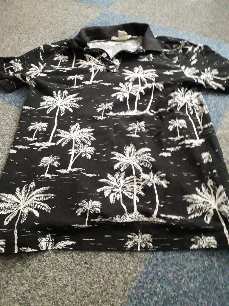 Zwart polo tshirt met palm bomen maat 158/164, Ophalen of Verzenden, Zo goed als nieuw, Jongen, Shirt of Longsleeve