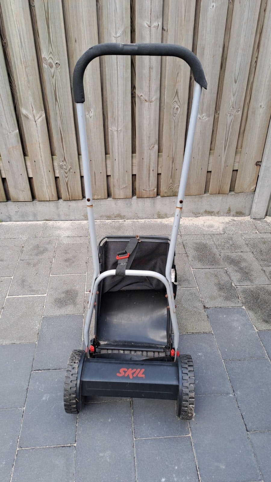 GRATIS Skil, hand grasmaaier! GRATIS!, Ophalen, Gebruikt, Handgrasmaaier, Skil