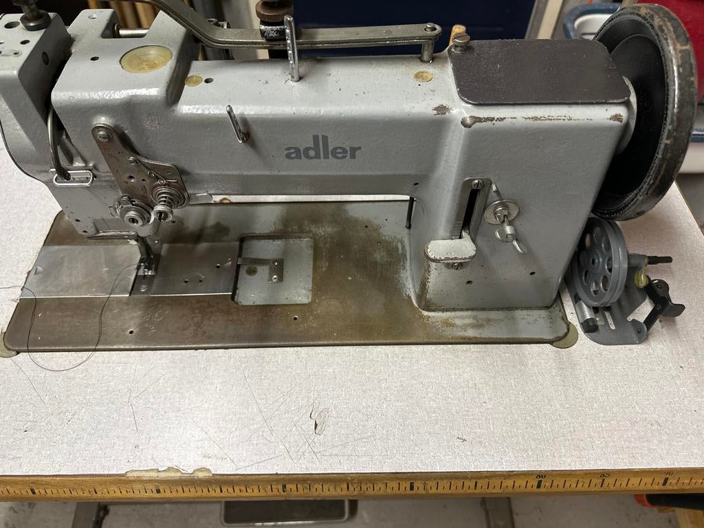 Adler naaimachine - Goed werkend, Ophalen, Gebruikt, Naaimachine, Overige merken