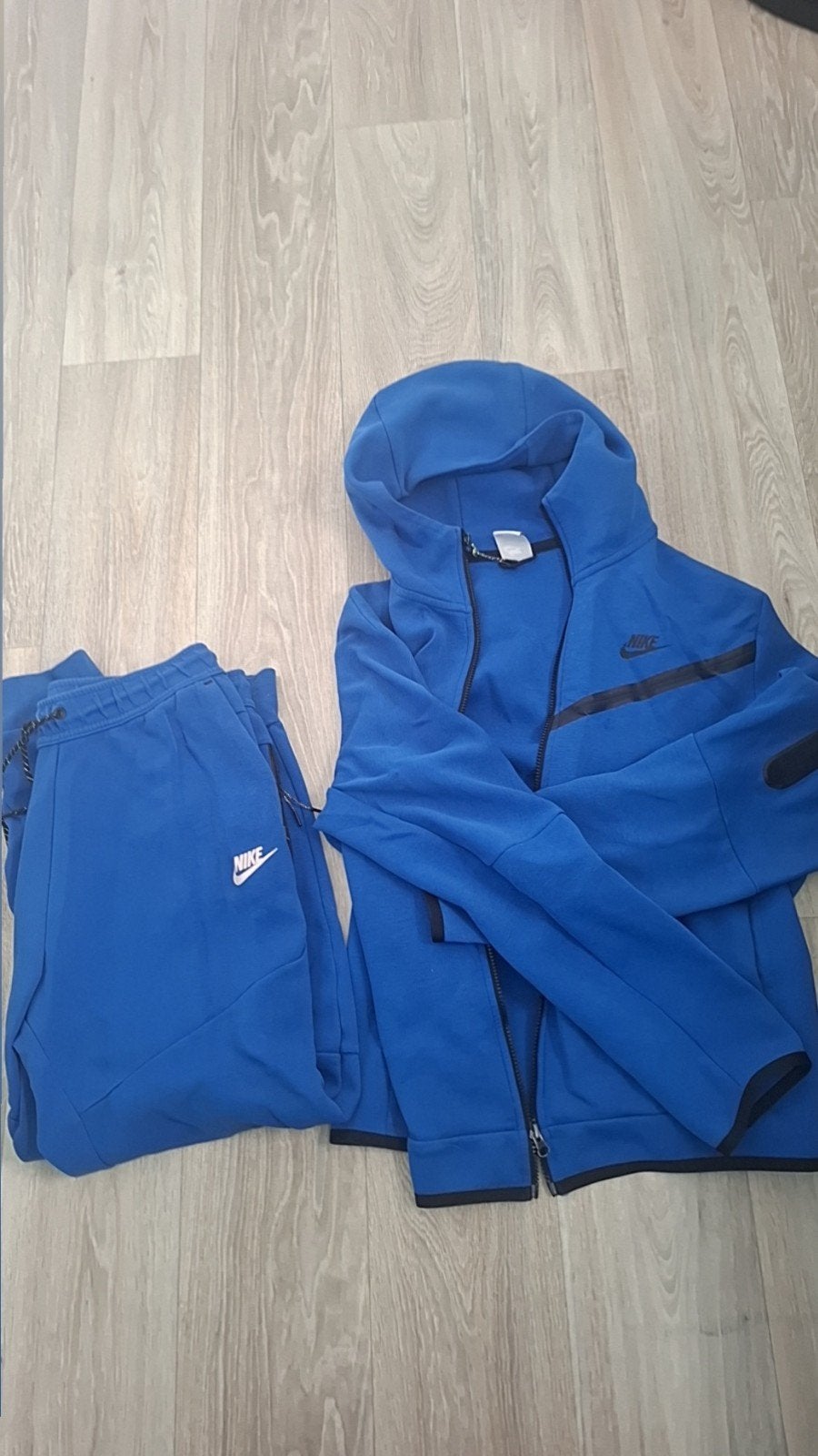Blauwe nike tech pak, Ophalen, Zo goed als nieuw