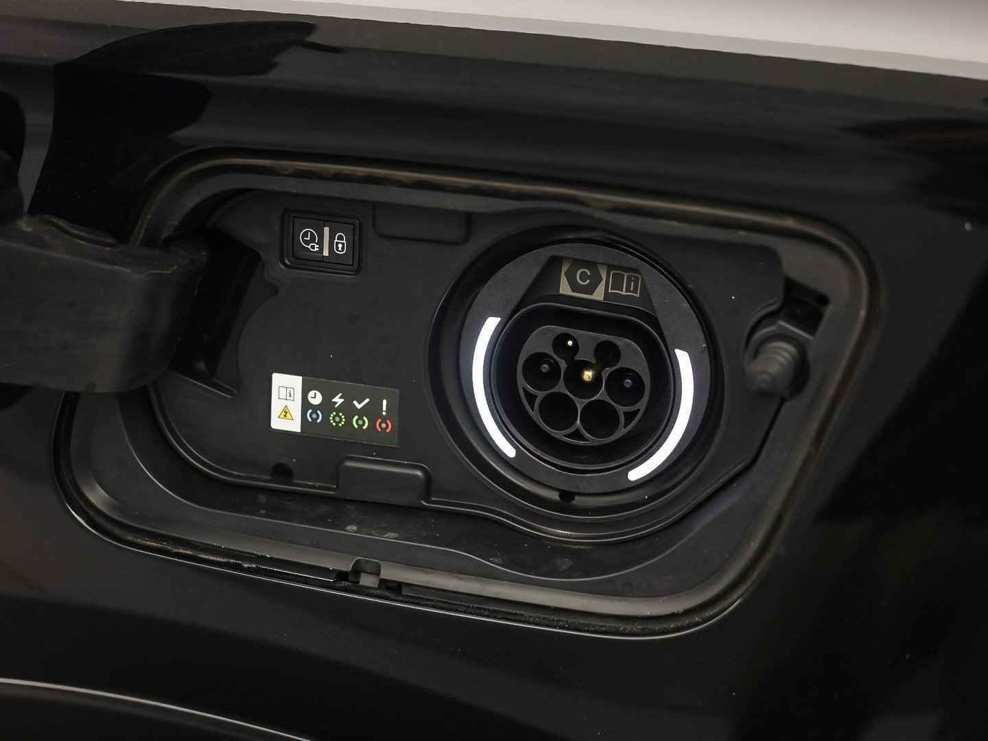 Foto 24 van Opel Grandland 1.6 Turbo Plug-In Hybrid Elegance Black Pack
