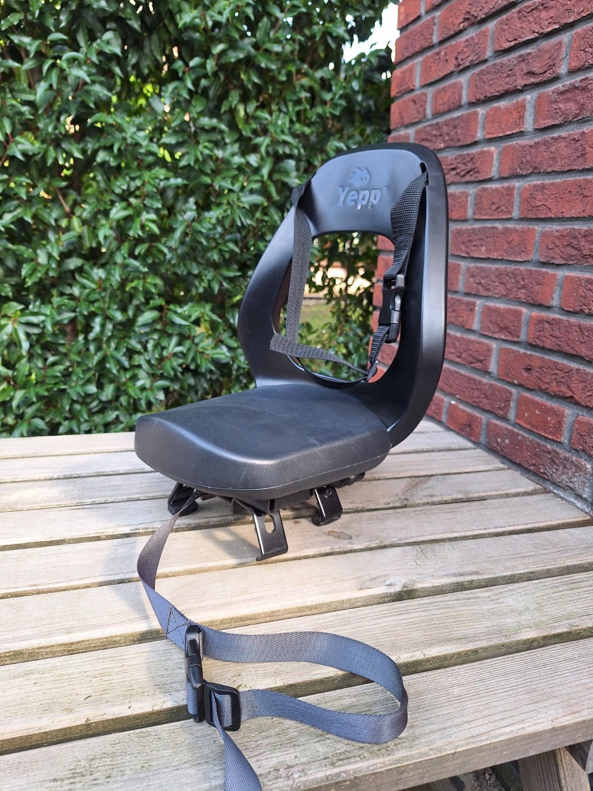 Yepp Fietsstoeltje Achterzitje Zwart, Fietsen en Brommers, Ophalen, Gebruikt, Achterzitje, Yepp