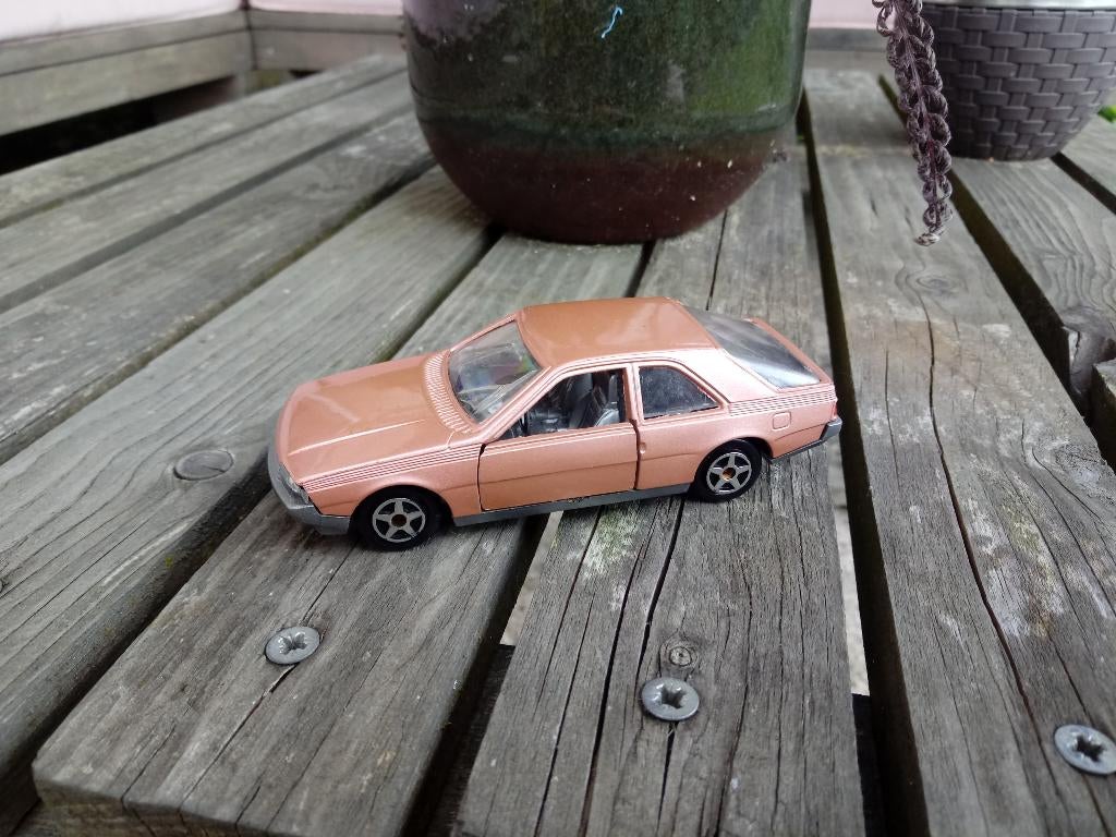 Renault Fuego 1/43 Norev, Ophalen, Zo goed als nieuw, Auto, Norev