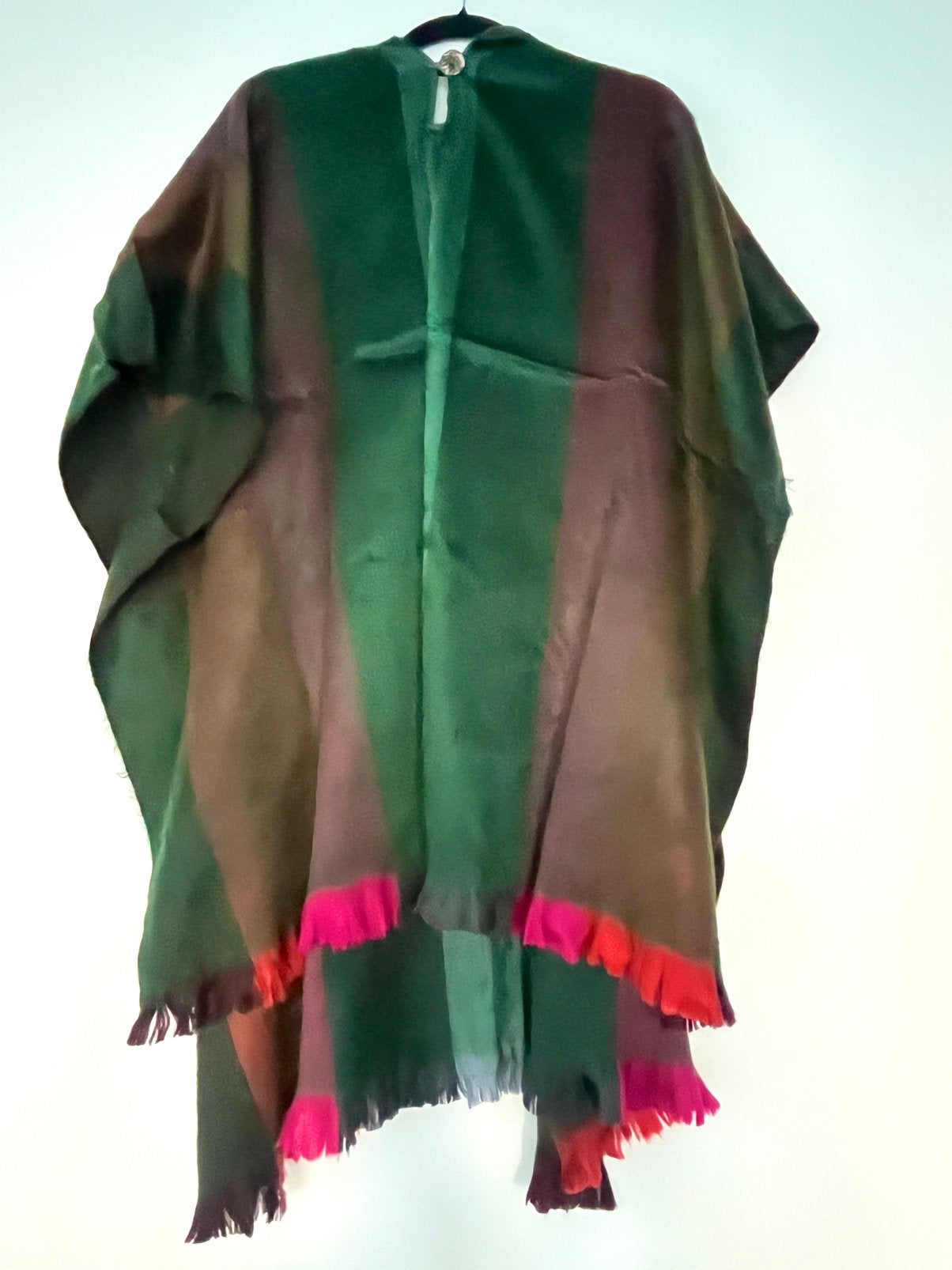 Mooie alpaca wol poncho met capuchon uit Ecuador NIEUW, Kleding | Dames, Truien en Vesten, Ophalen of Verzenden, Nieuw, Maat 38/40 (M)