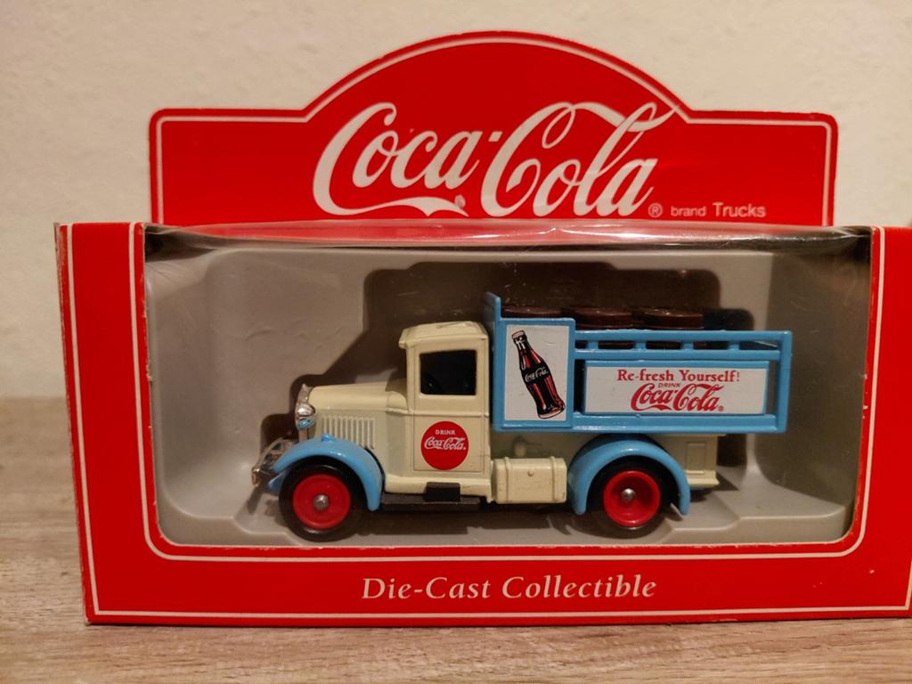 Coca-Cola Die-Cast Collectible Truck - Nieuw in doos, Ophalen of Verzenden, Nieuw, Bus of Vrachtwagen, Overige merken