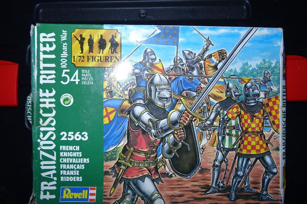 French knights 2563 set 1, Ophalen, Nieuw, 1:50 of kleiner, Figuur of Figuren
