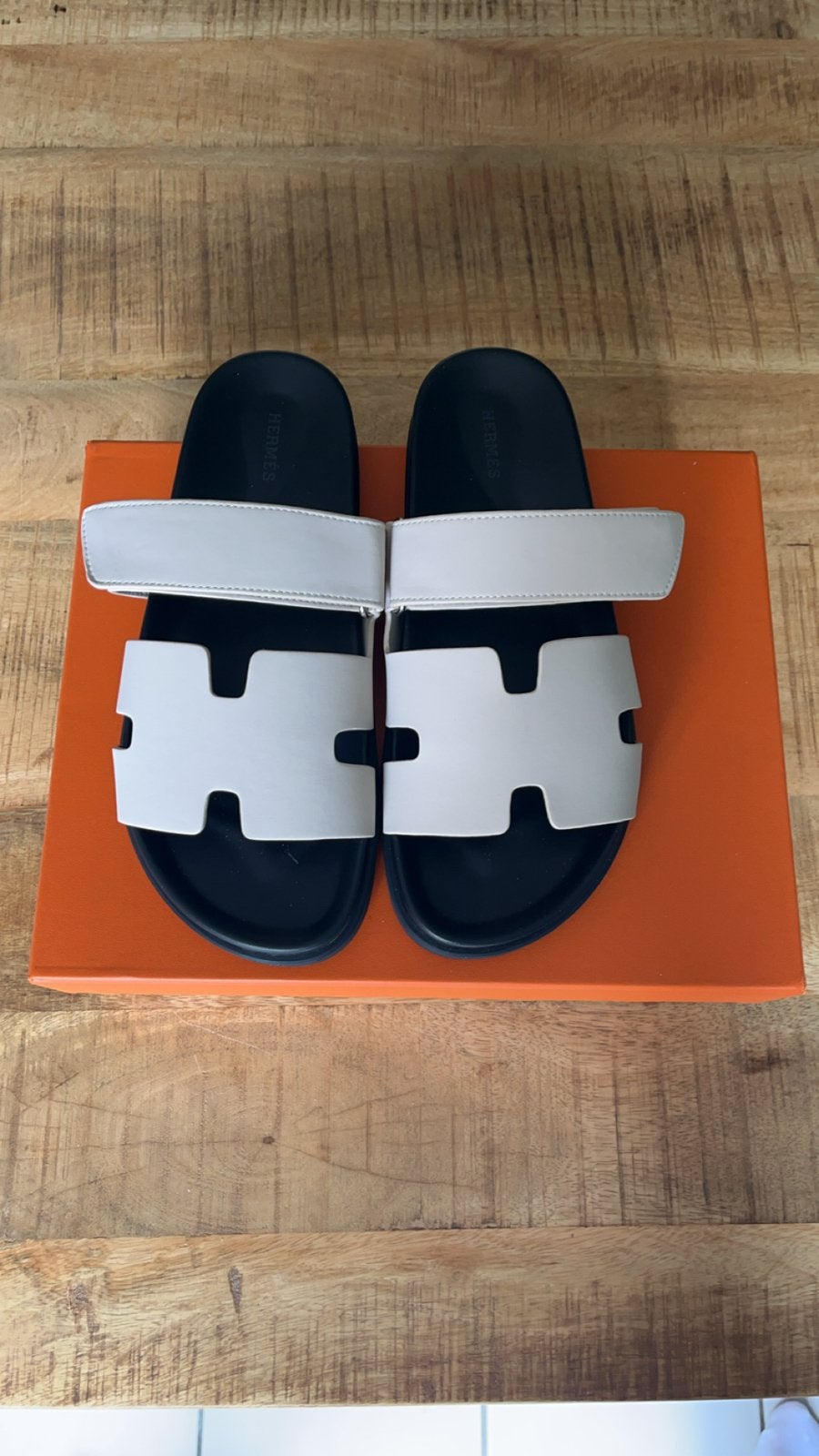 Hermes Sandalen/Slippers - Nieuw - Maat 41, Sandalen, Overige kleuren, Nieuw, Ophalen of Verzenden