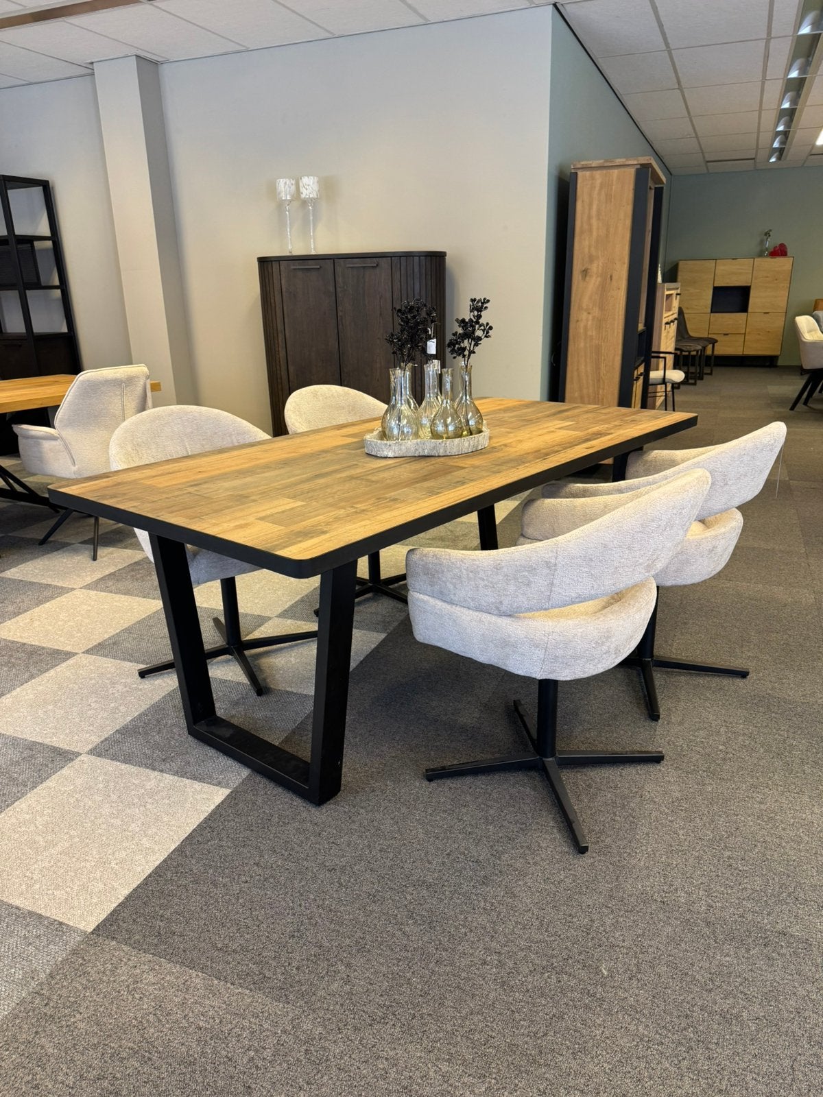 Eettafel Henders en Hazel Avalox drift wood tijdelijk €500,-, Ophalen, Overige materialen, Overige kleuren, Nieuw
