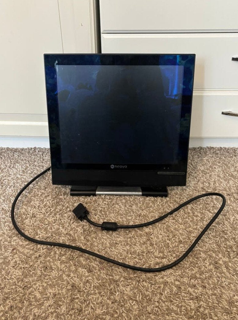 Monitor AG Neovo E-17 - Vintage 17 inch LCD, Computers en Software, Ophalen, Gebruikt, Kantelbaar, AG Neovo