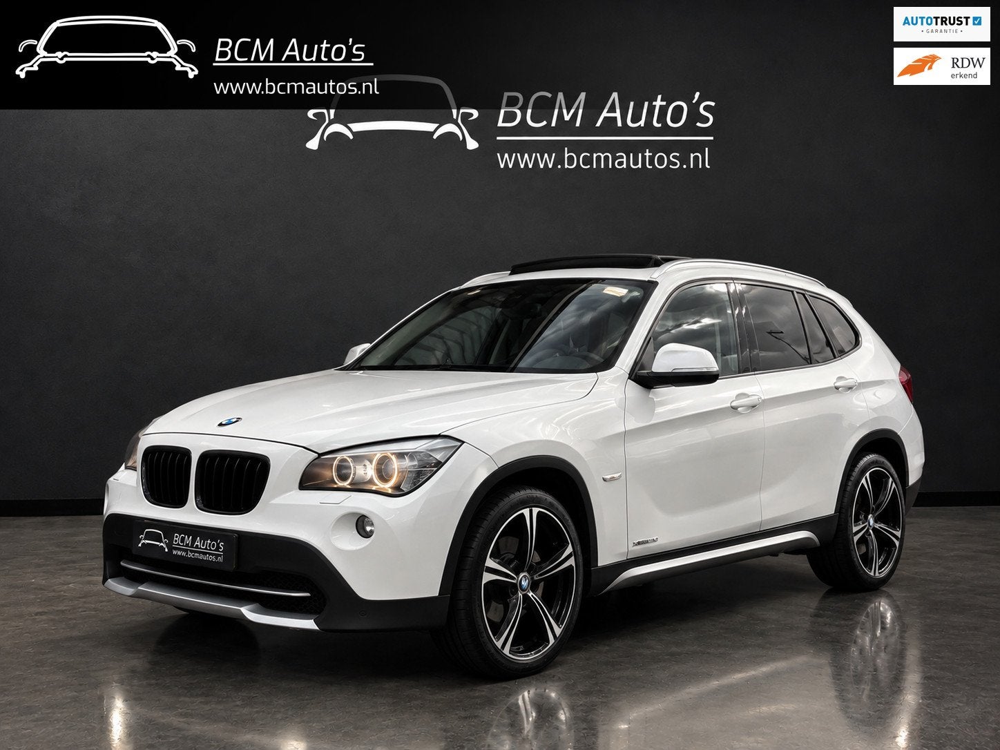 BMW X1 SDrive18i Executive |Leer|Pano|Stoelverwarming|PDC|Cl, Auto's, X1, Achterwielaandrijving, Zwart, 4 cilinders