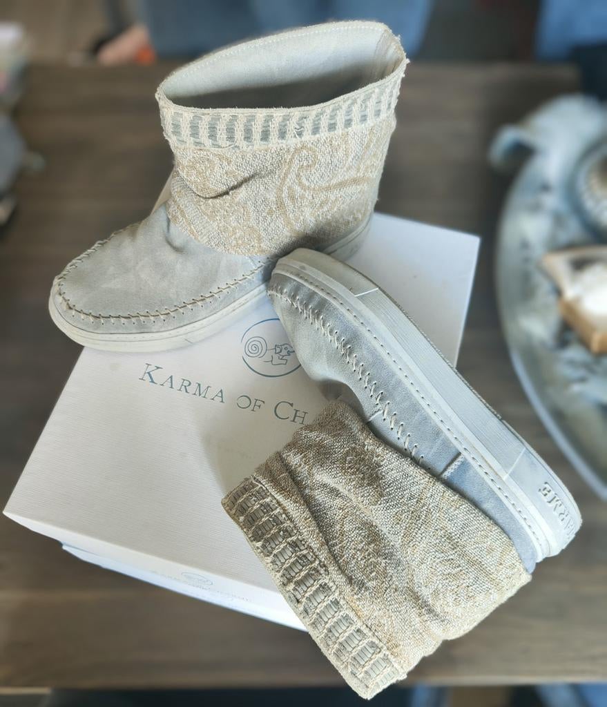 Karma of Charme l. grijs enkellaarsjes, Kleding | Dames, Ophalen of Verzenden, Zo goed als nieuw, Grijs, Karma of Charme