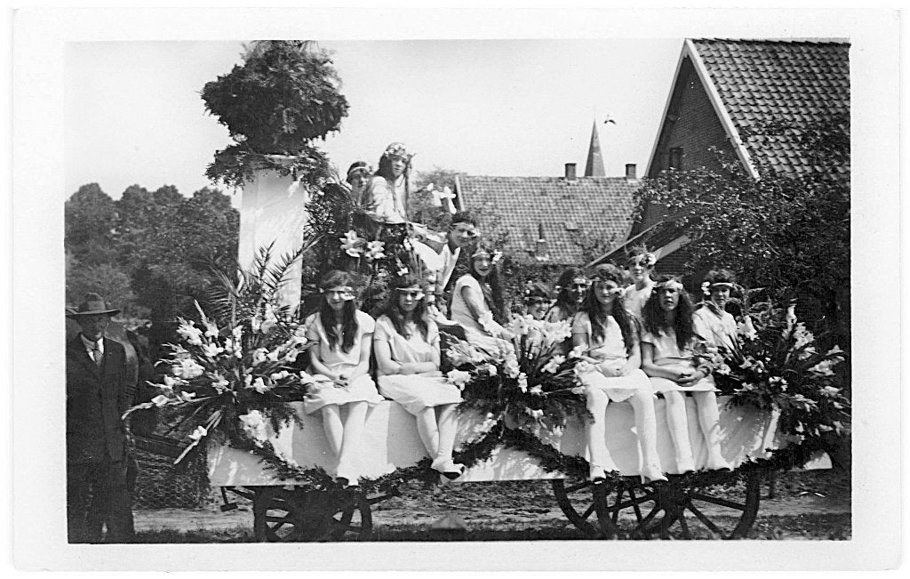 970208	Locatie onbekend	1927	Lentefeest	Niet Gelopen, Verzamelen, Ophalen of Verzenden, 1920 tot 1940, Ongelopen, Zeeland