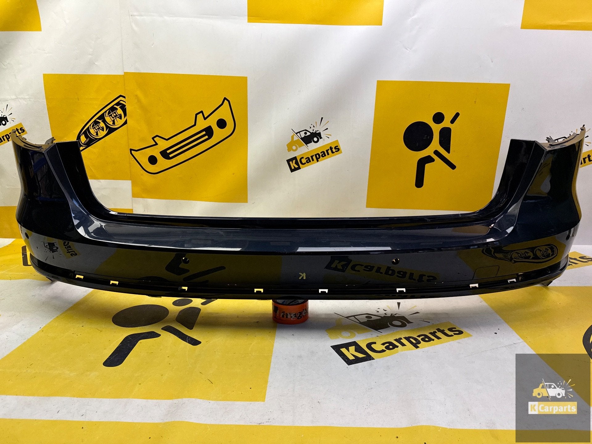 Audi A4 B9 8W S-line Achterbumper 4x PDC 8W9807511M
