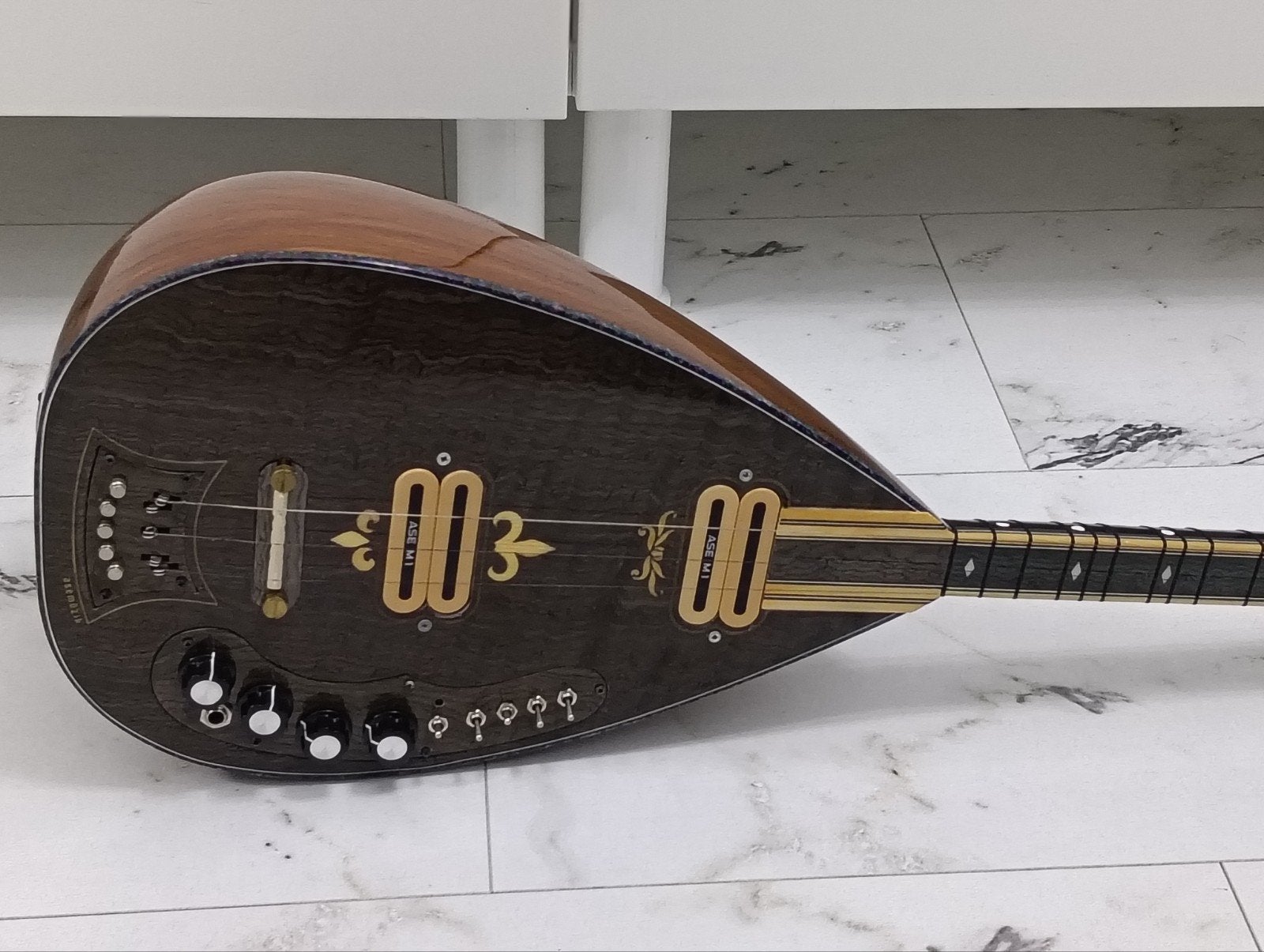 Elektrische Saz / Bağlama (Lange Hals / Uzun Sap), Ophalen of Verzenden, Zo goed als nieuw, Luit, Saz of Bouzouki